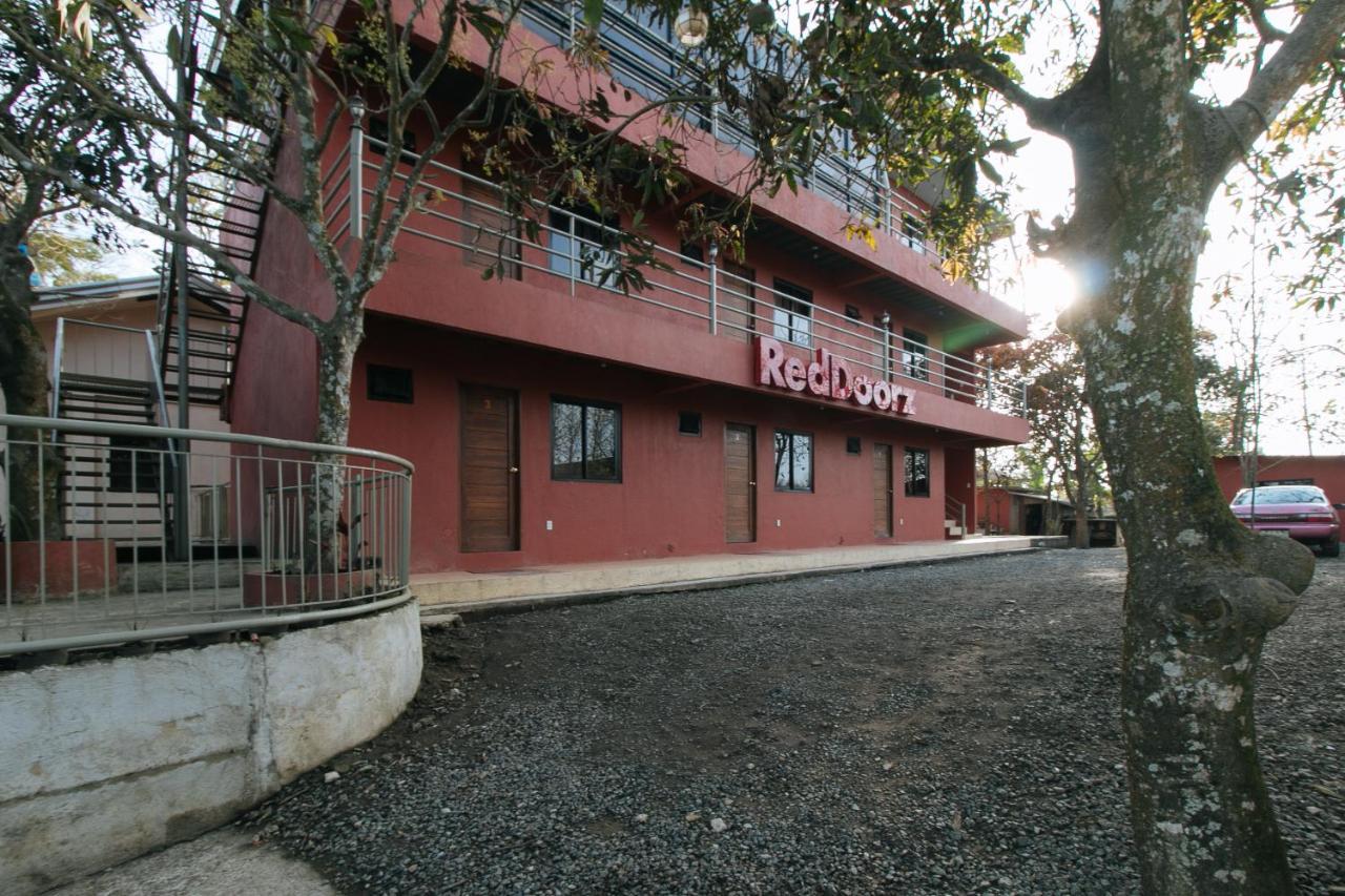 Reddoorz Plus At Malabag Silang - Vaccinated Staff Exterior foto